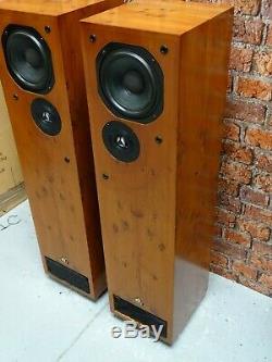 2 x Castle Chester Vintage Hi Fi Separate Use Floor Standing Loud Speakers