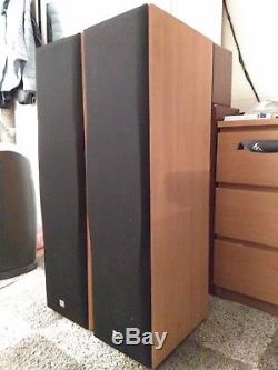 2x JBL Floor standing speakers ES90 Northbridge