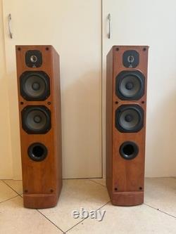 2x Vintage Floor Standing J. M Lab Chorus 715 Speakers