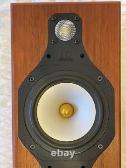 A Pair Of Monitor Audio, Silver 7i Floorstanding Speakers
