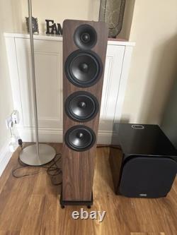 Acoustic Energy AE120 MK2. Floor standing high quality speakers