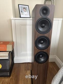 Acoustic Energy AE120 MK2. Floor standing high quality speakers