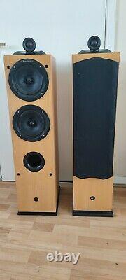 Audiophile Wharfedale Pi-30 floor standing speakers. 200W. Great sound