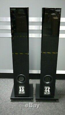 B&W 704S2 Floorstanding Speakers in Gloss Black Preowned