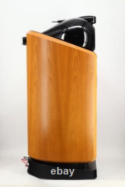 B&W 802 Diamond Floorstanding Speakers, good condition, box, 3 month warranty