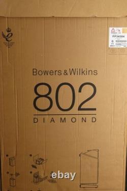 B&W 802 Diamond Floorstanding Speakers, good condition, box, 3 month warranty