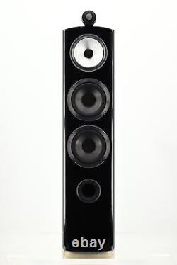 B&W 804 D3 Floorstanding Speakers, very good condition, box, 3 month warranty