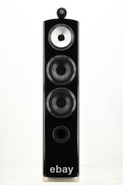 B&W 804 D3 Floorstanding Speakers, very good condition, box, 3 month warranty