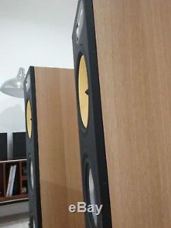 B&W Bowers & Wilkins 683 bi wire floor standing stereo speakers bass reflex