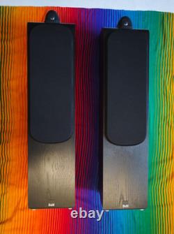 B&W (Bowers & Wilkins) 704 Floorstanding Speakers Pair Black Great Condition
