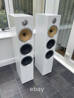 B&W CM9 S2 White 200W Bowers Wilkins Standing Speakers