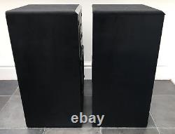 B&W DM22 Black Bowers and Wilkins Floor Standing Speakers Audiophile England UK