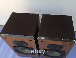 B&W DM22 Bowers and Wilkins Floor Standing Speakers Audiophile England UK