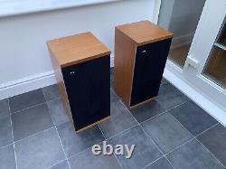 B&W DM4 Bowers and Wilkins Floor Standing Speakers Audiophile England UK A2