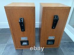 B&W DM4 Bowers and Wilkins Floor Standing Speakers Audiophile England UK A2