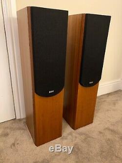 B&W P4 Bowers and Wilkins Floor Standing Speaker System