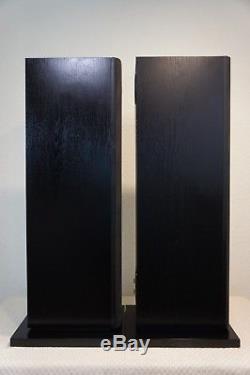 B&w Bowers And Wilkins 684 Floorstanding Speakers With Owners Manual + Spikes