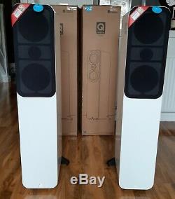Beautiful White Gloss Q Acoustics 3050 Floorstanding Speakers