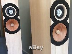 Boenicke W11 floor standing speakers in Ash slightly used, boxed with Swing Base