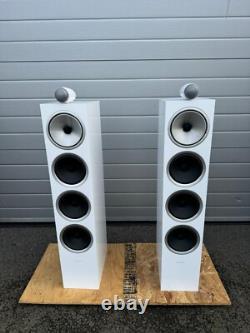 Bowers&Wilkins 702 S2 Floorstanding Speakers Trade in (missing jumpers)