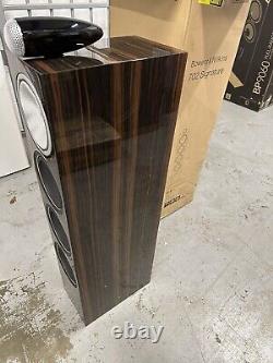 Bowers & Wilkins 702 Signature Floorstanding Speakers (PAIR) Datuk Gloss