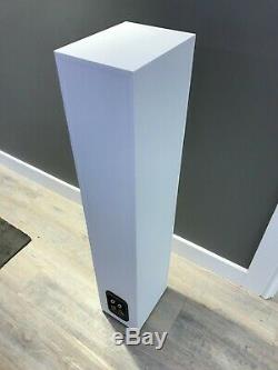 Bowers & Wilkins B&W 684 S2 HiFi Floorstanding Speakers NEW White Pair Boxed