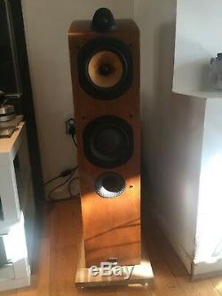 Bowers & Wilkins B&W 704 HiFi Floorstanding Speakers (Pair) Series 1