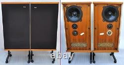 Bowers & Wilkins B&W DM2 / DM2a Speakers in Beautiful condition, fully working