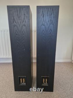 Bowers and Wilkins P5 Floorstanding Speakers Black