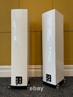 Boxed Fyne Audio F501sp Floorstanding Hi Fi Speakers. Piano Gloss White. Warranty
