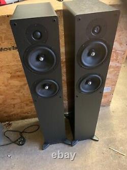 Cambridge Audio S70 Floor Standing Speakers Black used