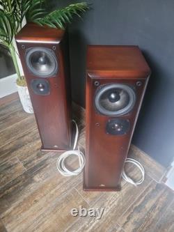 Castle Severn 2 HiFi Floorstanding Speakers Carbon Fiber Woofers Paired Serials