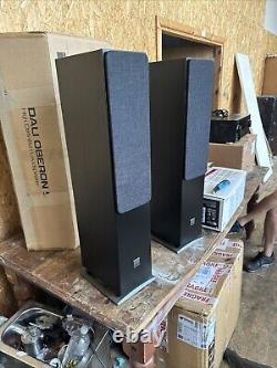 DALI OBERON 5 (Black) Speakers Per Pair Display Items From Richard Sounds