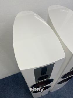 Dali Epicon 6 Stereo Speakers with stands and accessories excellent condition
