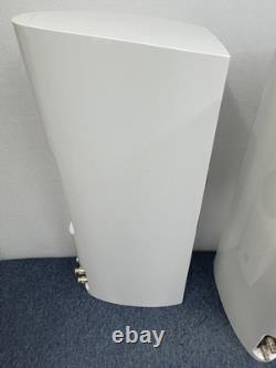 Dali Epicon 6 Stereo Speakers with stands and accessories excellent condition