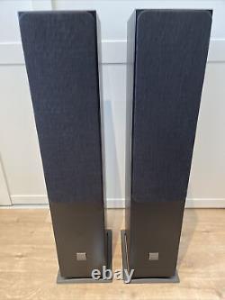 Dali Oberon 5 FloorStanding Speakers Pair Black Ash 12 Months Old Mint Condition