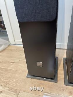 Dali Oberon 5 FloorStanding Speakers Pair Black Ash 12 Months Old Mint Condition