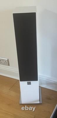 Dali Zensor 5 Floor Standing Speakers + Dali Zensor Vokal Centre Speaker