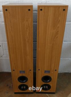 Dynaudio Audience 70 Floorstanding Speaker Pair Natural Finish Preowned