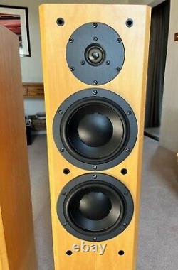 Dynaudio Focus 220 Floorstanding Loudspeakers Maple Finish