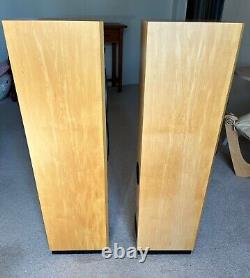 Dynaudio Focus 220 Floorstanding Loudspeakers Maple Finish