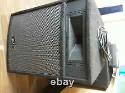 Floor standing speakers used