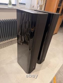 Focal Chorus 726 3-way floor-standing speakers gloss black high end