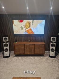 Focal Sopra No2 Floor Standing Speakers in Carrera White. Spotless / No Marks