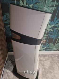 Focal Sopra No2 Floor Standing Speakers in Carrera White. Spotless / No Marks