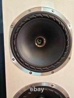 Fyne Audio F502SP Floor Standing Speaker. Tower Speaker. MRSP £5,299 Piano White