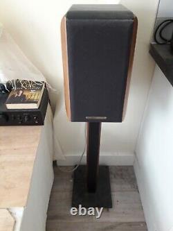 Hi fi speakers floor standing used