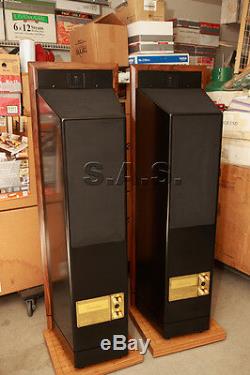 INFINITY IRS EPSILON SPEAKERS PAIR ORIGINAL & IN PRISTINE SHAPE S/Ns 189A/B