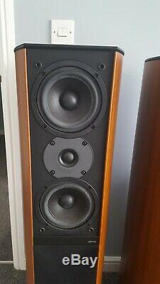 Jamo 590d floorstanding speakers