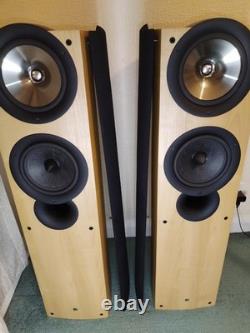 KEF IQ7 Speakers KEF Classic Q-Maple- Floorstanding Speaker